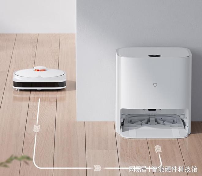 扫地机器人激光扫描_扫地曝光机器智能人哪款好_智能扫地机器人曝光
