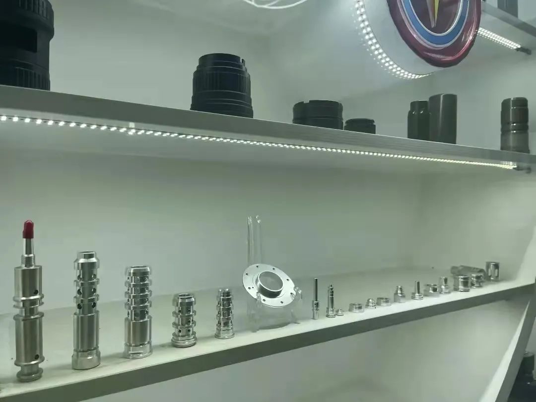 县级智能机器人企业_县级机器智能企业人员配置_智能制造机器人研发生产项目