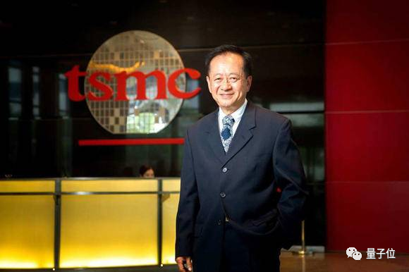 大陆唯一7nm光刻机被抵押！武汉千亿投资的芯片项目官宣停摆