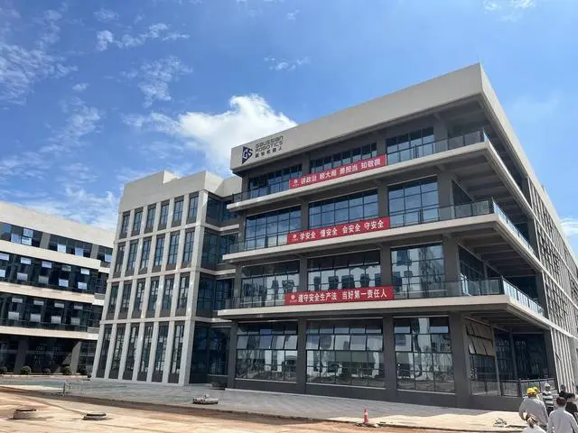 资阳智能电表低谷用电价钱_智能硬冰淇淋机器多少钱_资阳酒店智能机器人招标