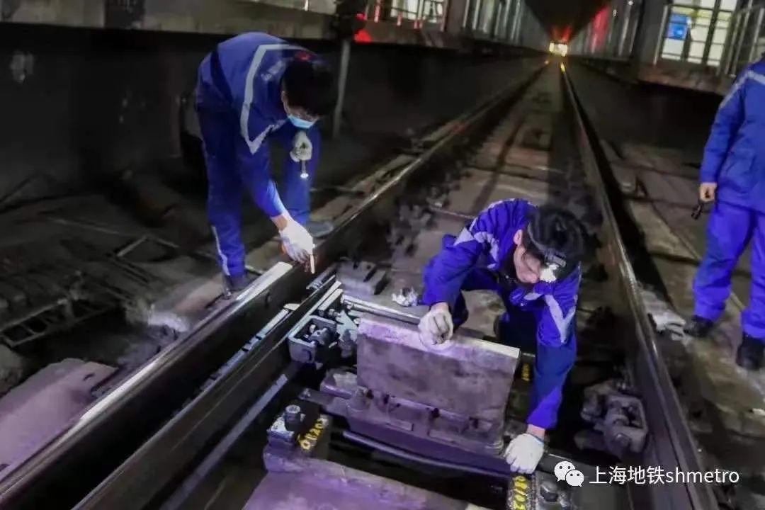 智能化座椅_智能机器人坐椅_智能座椅产品介绍
