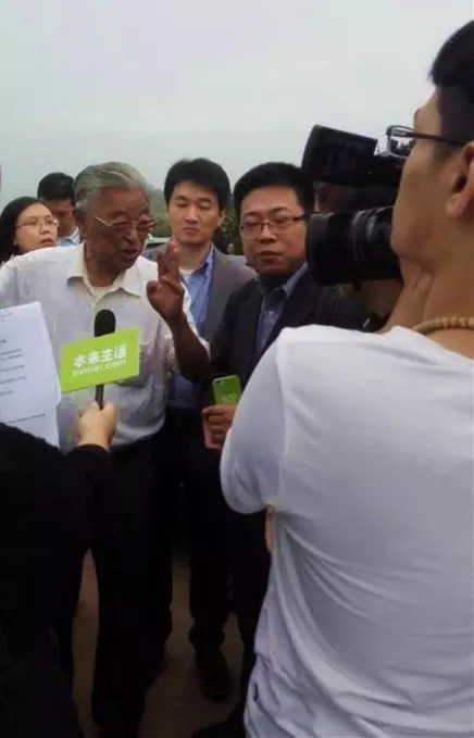 评审奖是什么意思_红点奖评审特点_评审优点